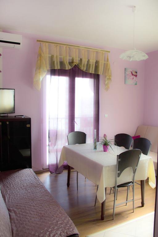 Apartments Tomisa Split Room photo