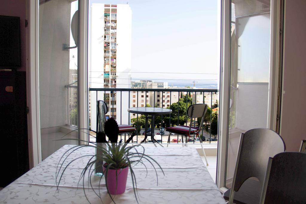 Apartments Tomisa Split Room photo