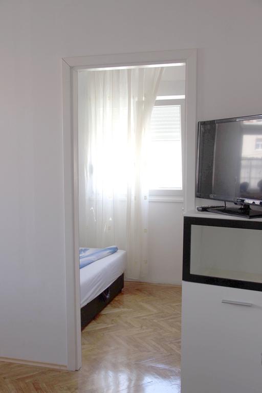 Apartments Tomisa Split Room photo